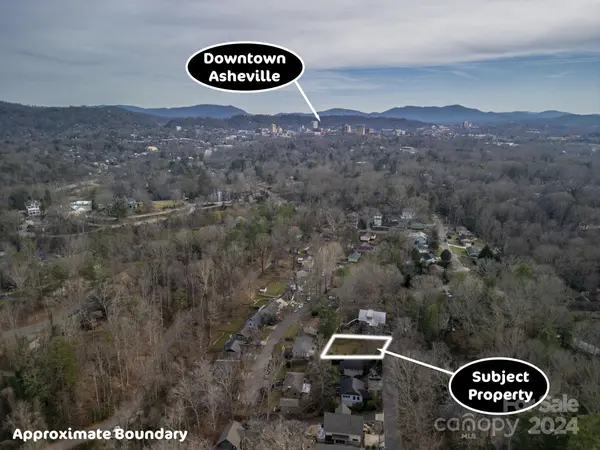 26 Hibriten DR, Asheville, NC 28801