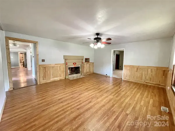 142 Swink ST SW, Concord, NC 28027