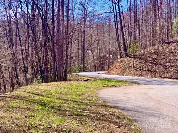 2.78 acres, Lot 84 Round Rock RD #84, Lenoir, NC 28645