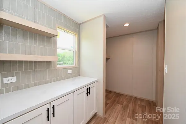 1213 Renno RD, Clinton, SC 29235