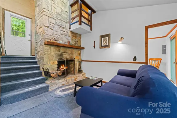 212 Saddle LN #29, Deep Gap, NC 28618