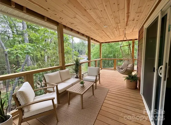 206 Cascade Ridge RD, Fairview, NC 28730