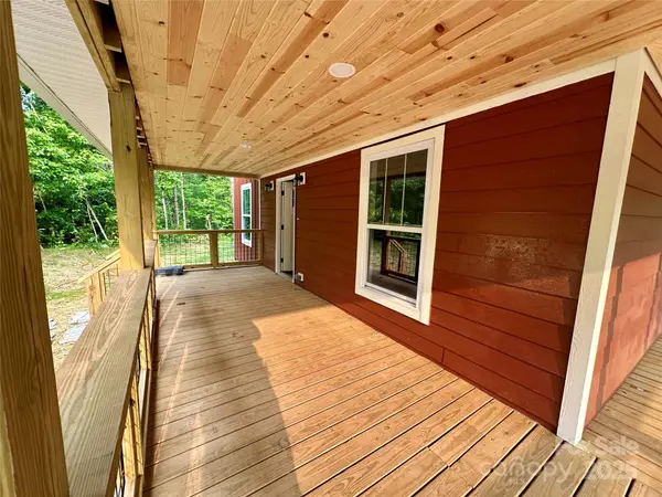 206 Cascade Ridge RD, Fairview, NC 28730