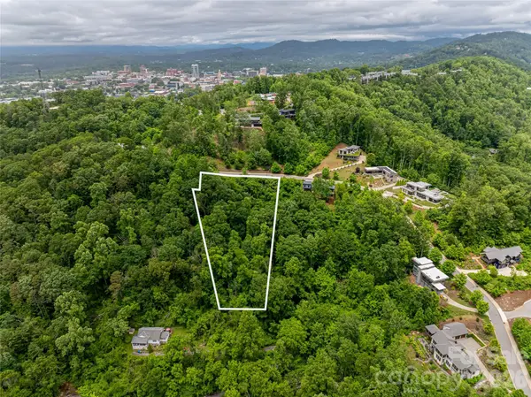 22 Samuel Ashe DR #45, Asheville, NC 28805