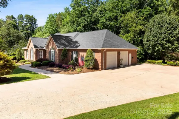 600 Queens RD, Cherryville, NC 28021