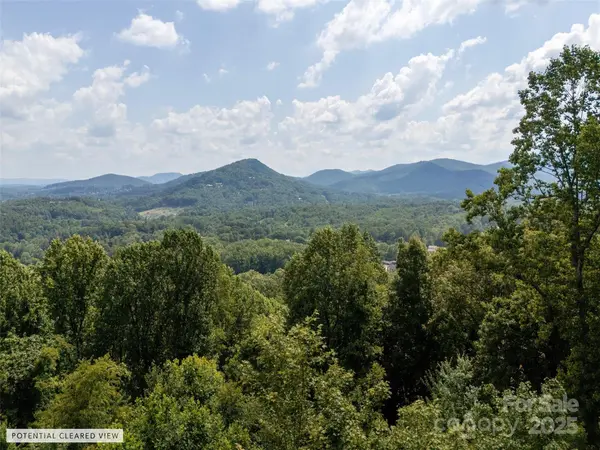 64 Arabella LN, Arden, NC 28704