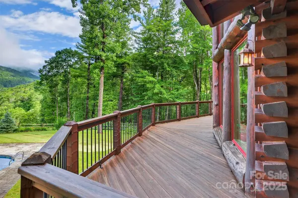 904 Bryan Hollow RD, Boone, NC 28607