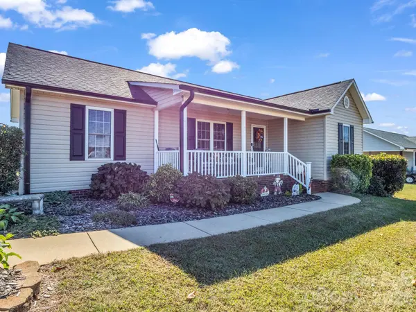 3817 Spike LN, Vale, NC 28168