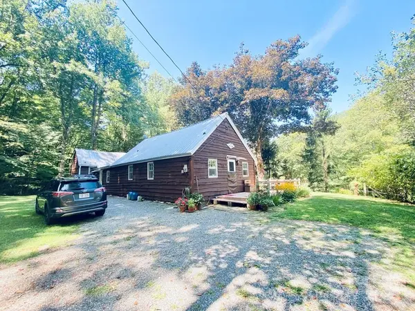 100 Crosspatch DR, Bryson City, NC 28713