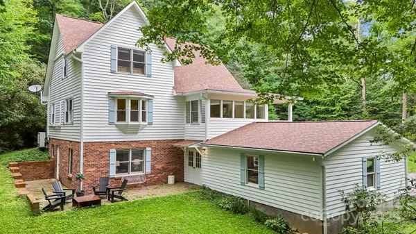 127 Boulder LN, Blowing Rock, NC 28605