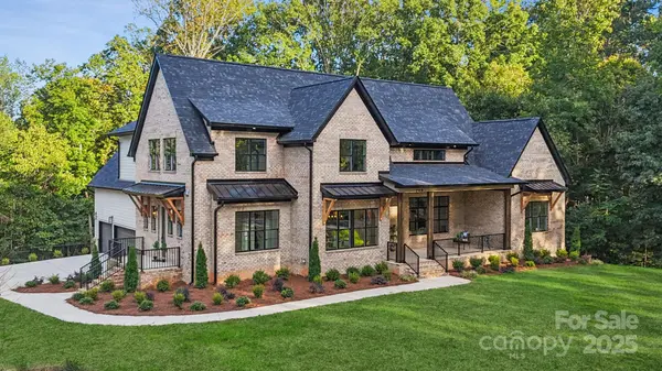 268 Laurel Crest DR, Kannapolis, NC 28081