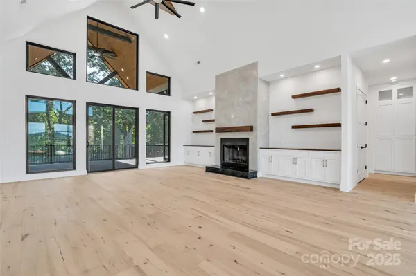 152 Golden Pasture DR, Fletcher, NC 28732