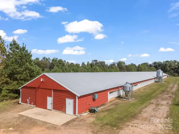 1449 Jersey LN, Connelly Springs, NC 28612
