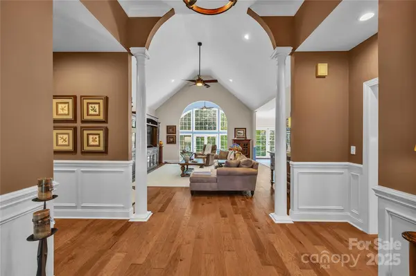 322 W Glenview DR, Salisbury, NC 28147