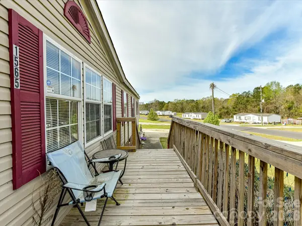 1565 Foxbrook CIR, Lancaster, SC 29720