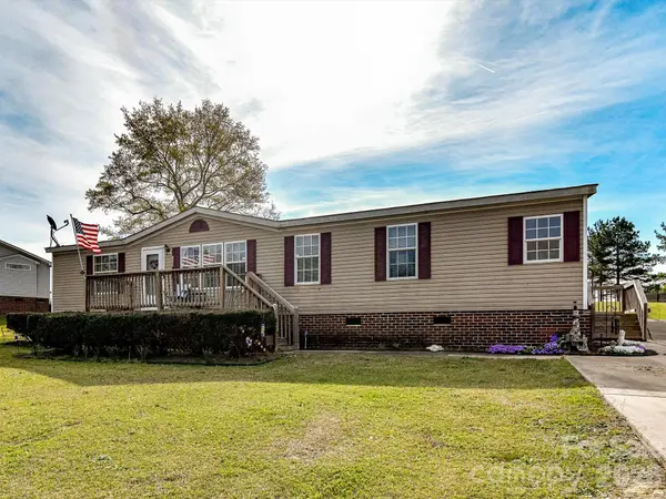 1565 Foxbrook CIR, Lancaster, SC 29720