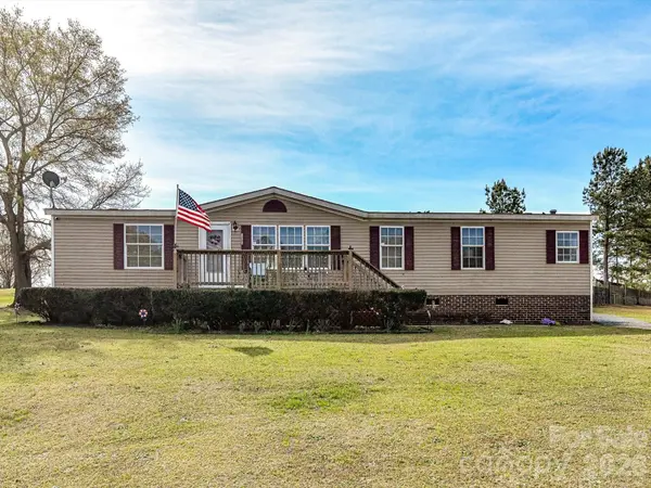 1565 Foxbrook CIR, Lancaster, SC 29720