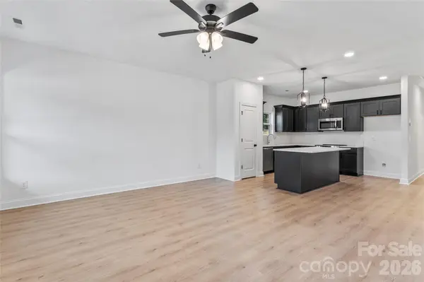 755 Mockingbird RD #3, Albemarle, NC 28001
