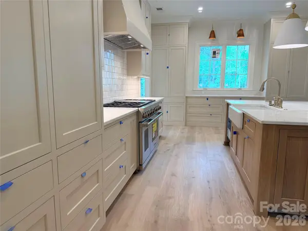 1430 Samuel Spencer Pkwy #13, Davidson, NC 28036