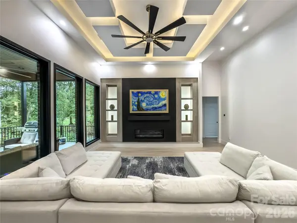 668 Players Ridge RD, Hickory, NC 28601