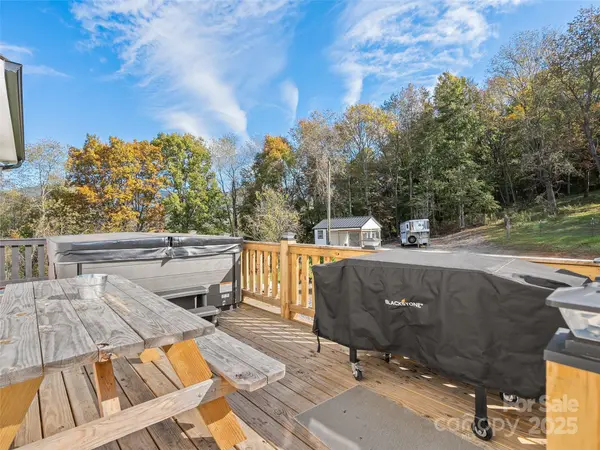 303 Johnson Farm RD, Canton, NC 28716