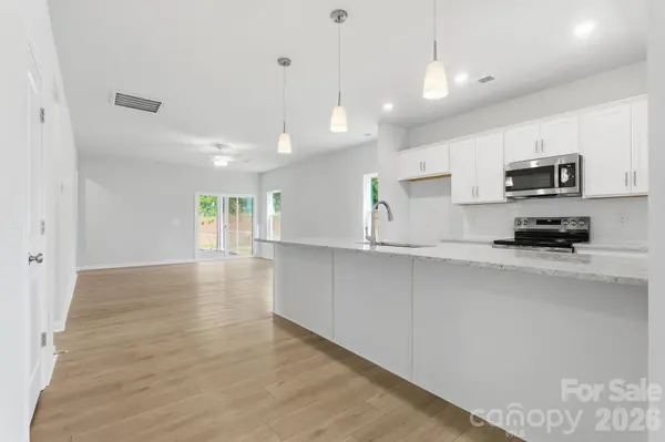 1680 Piper Creek AVE, Newton, NC 28658