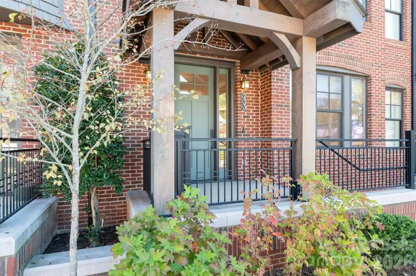 233 Broadway ST, Asheville, NC 28801