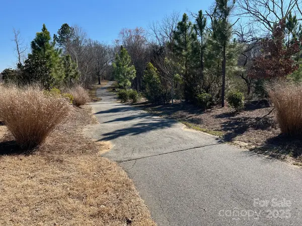 19056 Newburg Hill RD, Davidson, NC 28036