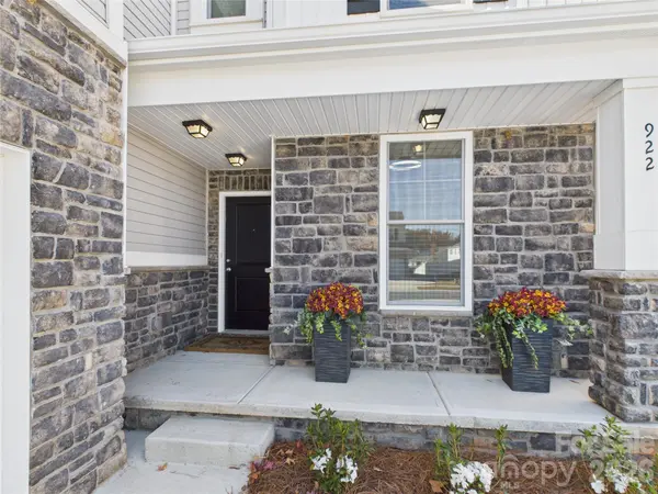 922 Peoria LN, Rock Hill, SC 29730