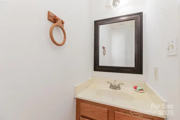 5812 Autumn Trace LN, Indian Trail, NC 28079