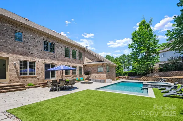 1486 Winged Foot DR, Denver, NC 28037