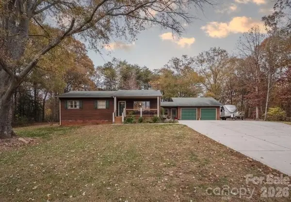 2174 Lynmore DR,  Sherrills Ford,  NC 28673