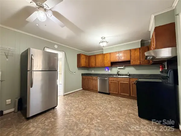 107 Aster DR, Greer, SC 29651
