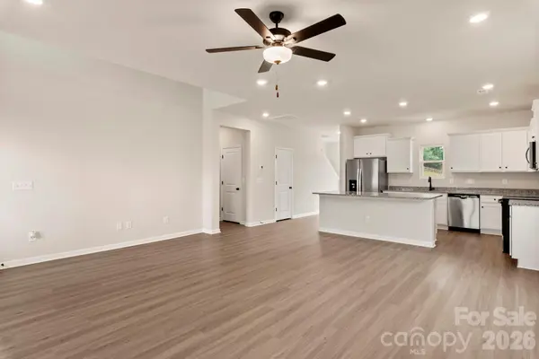 3513 Saddlebred DR, Gastonia, NC 28052