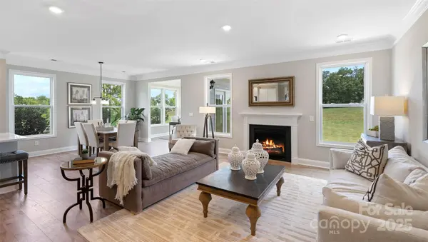 7203 Butternut Oak TER, Huntersville, NC 28078
