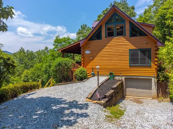 561 Signal RDG, Sylva, NC 28779