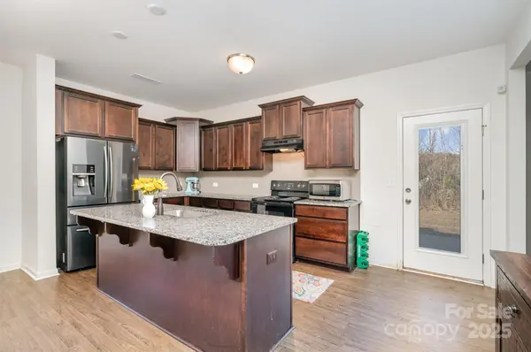 8009 Camden XING, Lowell, NC 28098