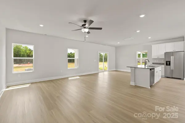 4144 Bolo DR, Charlotte, NC 28215