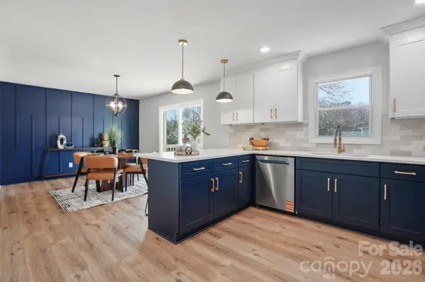 311 Red Roan PL, Charlotte, NC 28215
