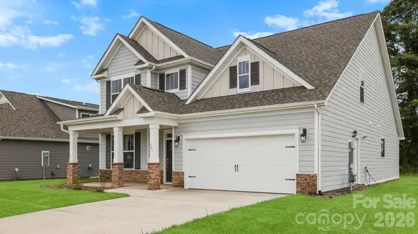 661 River Bottom RD, Fletcher, NC 28792