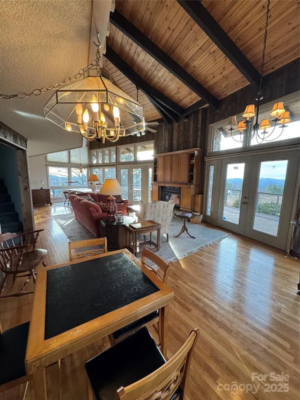 160 Crestwood CIR, Newland, NC 28657