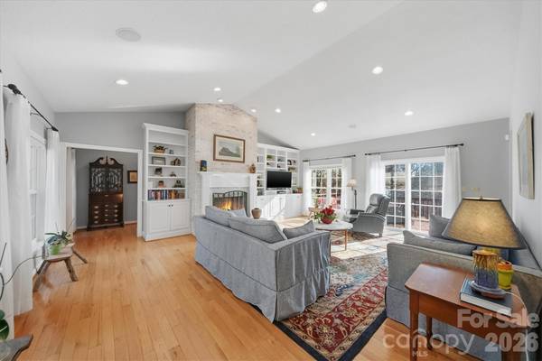 77 Trenton Trails DR, Taylorsville, NC 28681