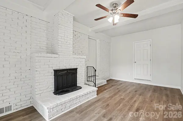 3431 Shamrock DR, Charlotte, NC 28215