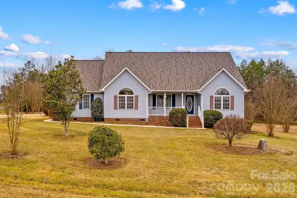 1082 Kingsway DR, Salisbury, NC 28146