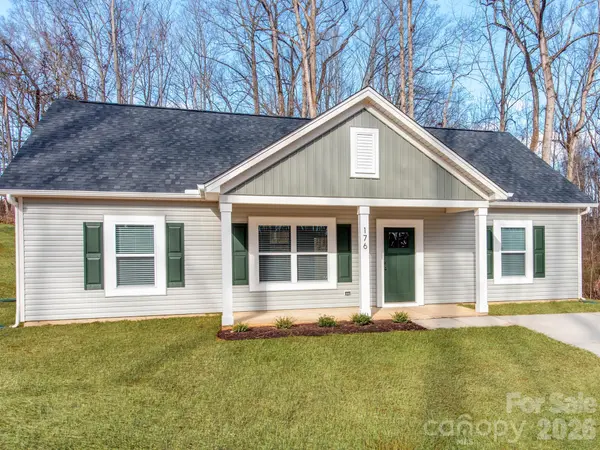 176 Whitetail RD, Statesville, NC 28625