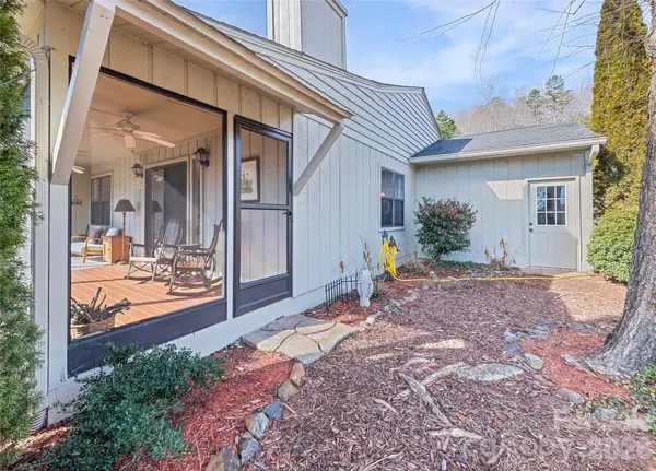 12 A Willow View DR, Franklin, NC 28734