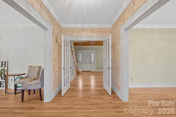 1223 Creekside DR, Conover, NC 28613