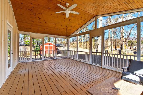 107 High ST, Black Mountain, NC 28711