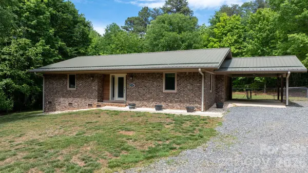 4586 Charlotte ST, Conover, NC 28613