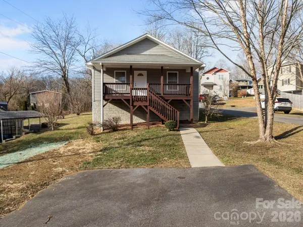 25 Byrd RD, Black Mountain, NC 28711